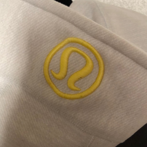 Lululemon scuba sweater size 6 - Picture 8 of 8